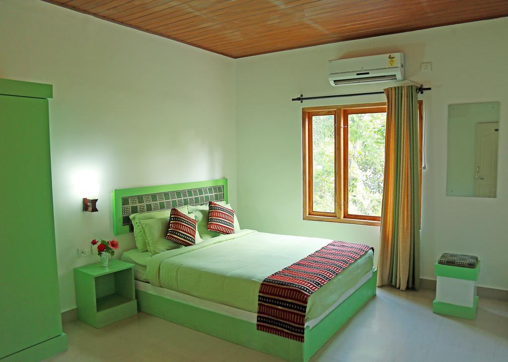 Thekkady Spice Valley Holiday Hotel Phòng bức ảnh