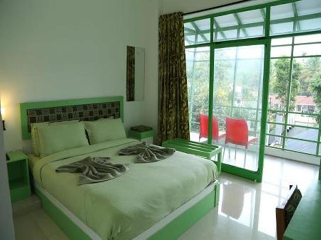 Thekkady Spice Valley Holiday Hotel Ngoại thất bức ảnh